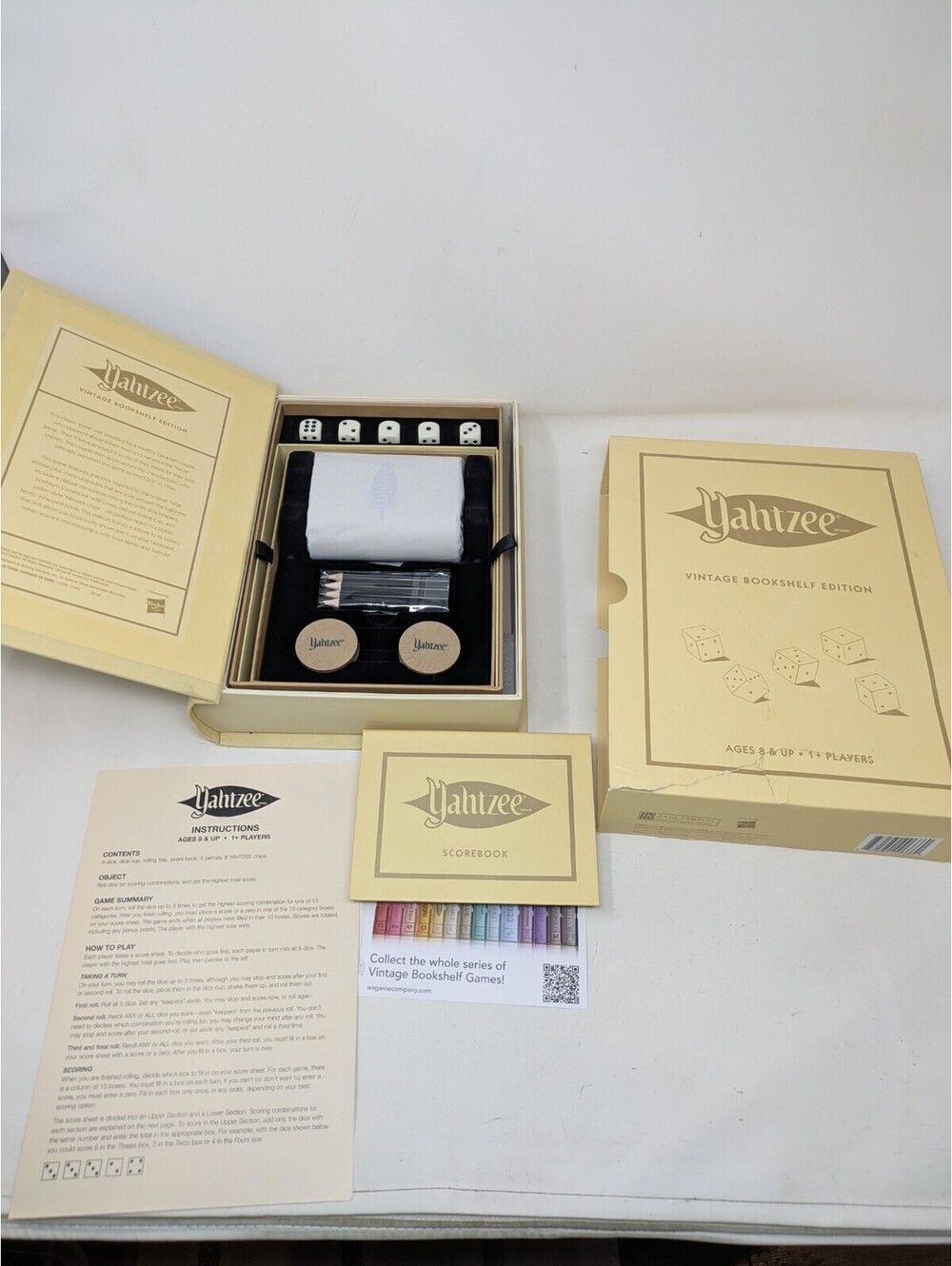 Yahtzee Vintage Bookshelf Edition Board Game Parker Brothers.